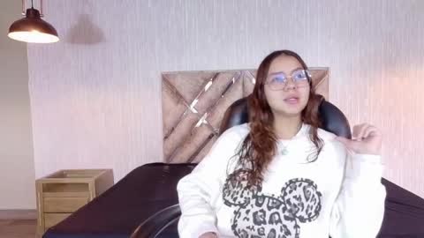 Snapshot of angeles_azul chatting on May 2026 03:28:02 PM angel online show from May 2026 03:28:02 PM