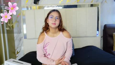 Snapshot of angeles_azul chatting on May 2026 03:50:02 PM angel online show from May 2026 03:50:02 PM