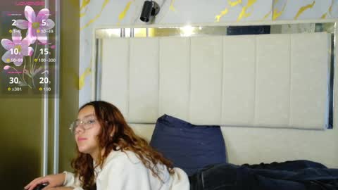 Snapshot of angeles_azul chatting on May 2026 02:45:01 PM angel online show from May 2026 02:45:01 PM