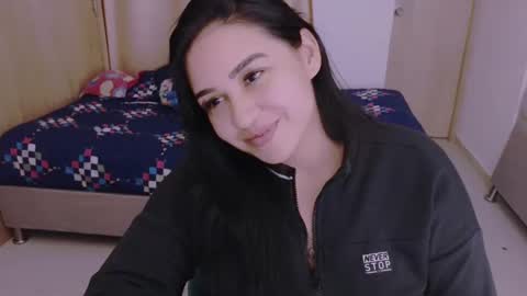 Snapshot of angeleslinda chatting on December 2024 09:19:02 PM anastasia online show from December 2024 09:19:02 PM