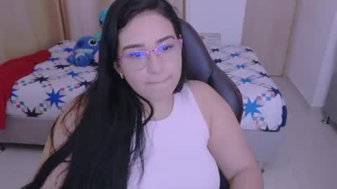 Snapshot of angeleslinda chatting on January 2025 09:55:02 PM anastasia online show from January 2025 09:55:02 PM