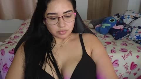 Snapshot of angeleslinda chatting on February 2025 06:55:02 PM anastasia online show from February 2025 06:55:02 PM