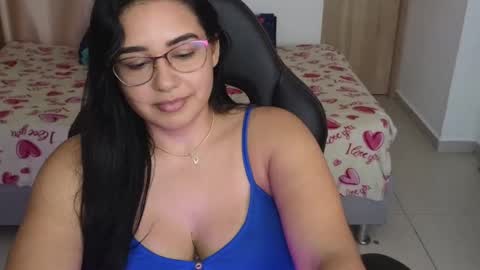 Snapshot of angeleslinda chatting on February 2025 10:32:02 PM anastasia online show from February 2025 10:32:02 PM