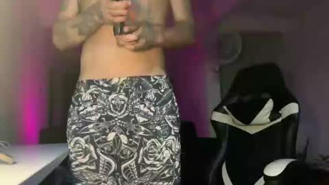 Snapshot of angelfrancooo chatting on October 2025 10:47:01 PM angelfrancooo online show from October 2025 10:47:01 PM