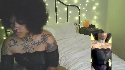 Snapshot of angelhoneyisonline chatting on September 2025 10:09:01 PM angelhoneyisonline online show from September 2025 10:09:01 PM