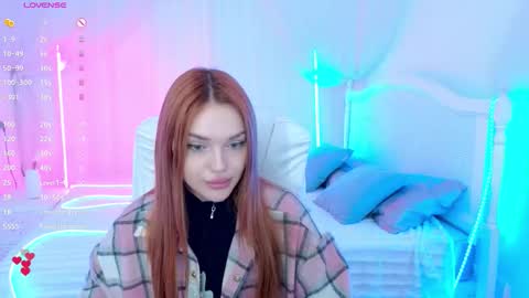 Snapshot of angeli_eyes chatting on September 2025 08:38:01 AM Ksenia online show from September 2025 08:38:01 AM