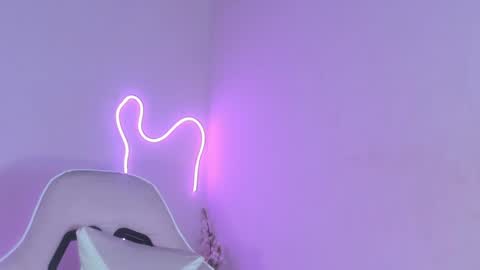 Carolina online show from January 2025 12:57:02 AM