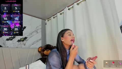 Carolina online show from October 2025 12:04:01 AM