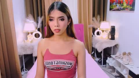 MISS PAU online show from October 2025 02:04:02 PM