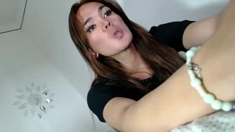 Snapshot of angelic_slutxx chatting on December 2024 05:56:02 AM Yhanna online show from December 2024 05:56:02 AM