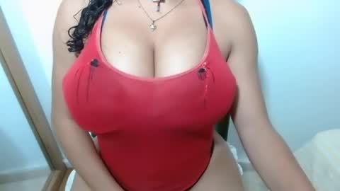 Snapshot of angelicabigtits chatting on May 2026 03:09:02 PM Rose online show from May 2026 03:09:02 PM