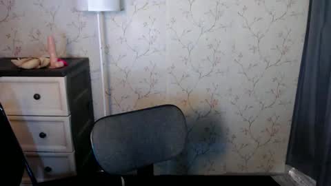 Snapshot of angelicadoll69 chatting on April 2026 06:46:01 AM Angelica online show from April 2026 06:46:01 AM