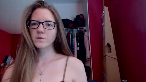 AngelicAngel online show from October 2025 04:53:02 PM