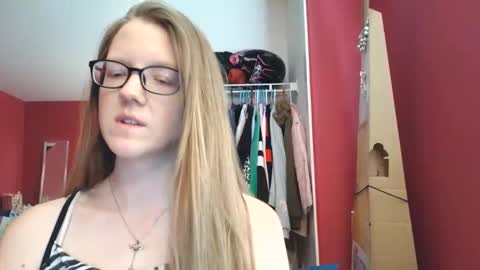 Snapshot of angelicangel3 chatting on May 2026 05:42:02 PM AngelicAngel online show from May 2026 05:42:02 PM