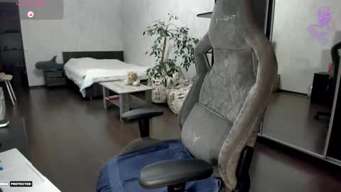 Angelica online show from November 2025 02:24:02 PM