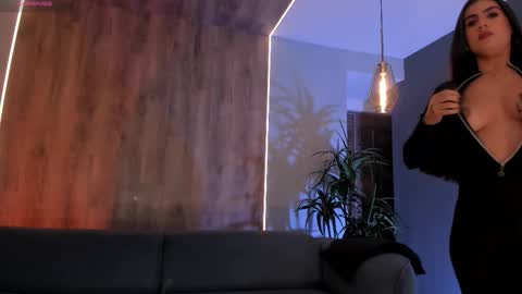 Snapshot of angelicavega_ chatting on October 2025 08:43:02 PM Angelica Vega online show from October 2025 08:43:02 PM