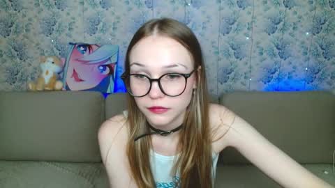 Snapshot of angelicmirele chatting on April 2026 05:10:02 PM Mirele online show from April 2026 05:10:02 PM