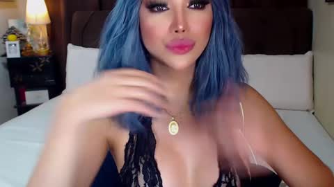 Snapshot of angelicqueents chatting on January 2025 11:32:02 AM MS. AMALIA online show from January 2025 11:32:02 AM