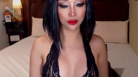 Snapshot of angelicqueents chatting on February 2025 09:33:01 AM MS. AMALIA online show from February 2025 09:33:01 AM