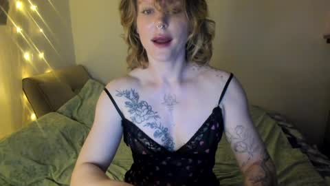 Snapshot of angelikaburn chatting on April 2026 06:34:01 PM Angelika online show from April 2026 06:34:01 PM