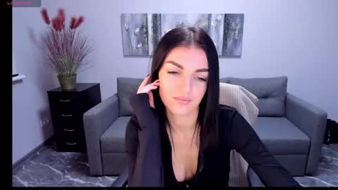 Angelina online show from December 2024 09:39:02 AM