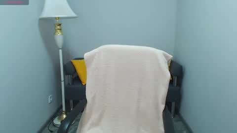 Angelina online show from February 2025 12:47:01 PM