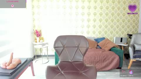Snapshot of angelina_class_7 chatting on May 2026 01:19:01 PM angelina_class_7 online show from May 2026 01:19:01 PM
