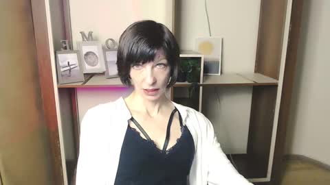 Angelina online show from October 2025 07:09:02 AM