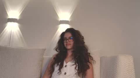 Snapshot of angelinarosss_ chatting on March 2026 10:35:02 PM online show from March 2026 10:35:02 PM