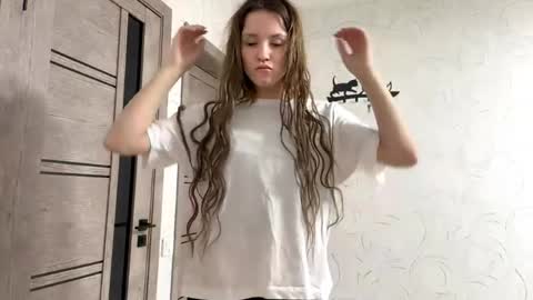 Nika online show from April 2026 01:38:02 PM