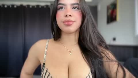 Snapshot of angelinav7 chatting on July 2026 07:08:02 PM Angelina Weiss online show from July 2026 07:08:02 PM