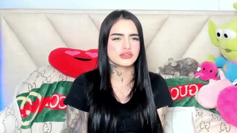 Snapshot of angeline__smith chatting on January 2025 04:47:02 AM Angeline Smith online show from January 2025 04:47:02 AM