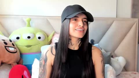 Snapshot of angeline__smith chatting on September 2025 07:46:01 PM Angeline Smith online show from September 2025 07:46:01 PM