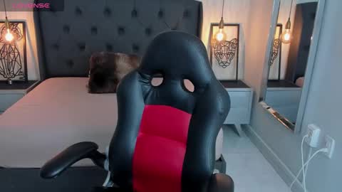 ANGELINE online show from January 2026 07:41:02 PM