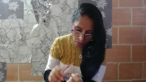 angela online show from March 2025 03:07:01 PM