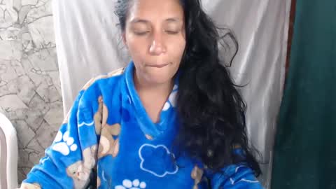 angela online show from September 2025 02:33:02 AM