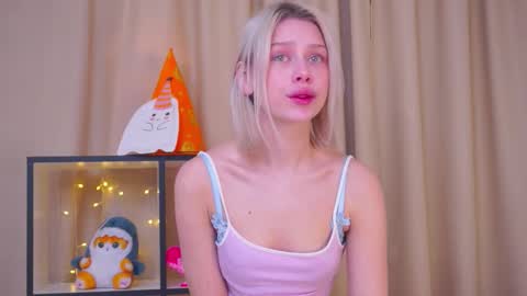 Ennie online show from October 2025 07:26:02 PM