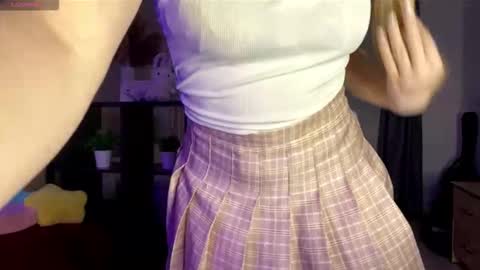 angelkissmee online show from October 2025 03:22:02 PM