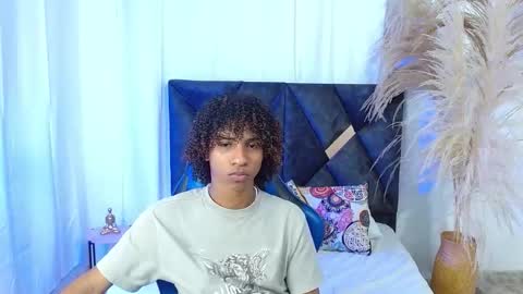 Snapshot of angell18_ chatting on January 2026 08:43:01 PM Angel online show from January 2026 08:43:01 PM