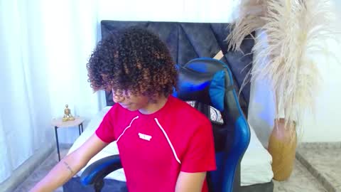 Snapshot of angell18_ chatting on February 2026 09:21:01 PM Angel online show from February 2026 09:21:01 PM