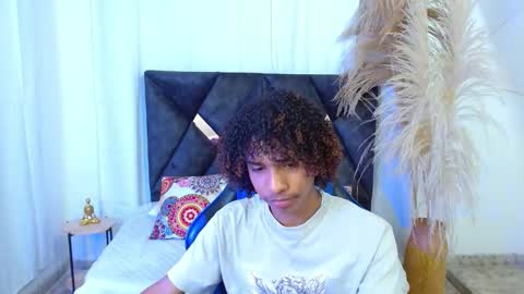 Snapshot of angell18_ chatting on February 2026 09:11:01 PM Angel online show from February 2026 09:11:01 PM