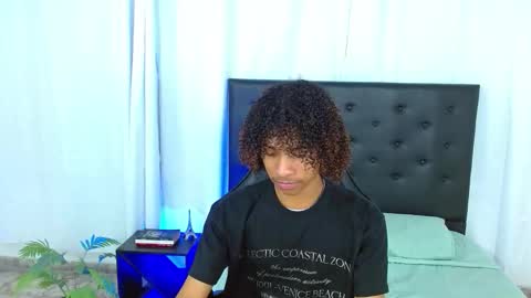 Snapshot of angell18_ chatting on February 2026 02:04:02 PM Angel online show from February 2026 02:04:02 PM