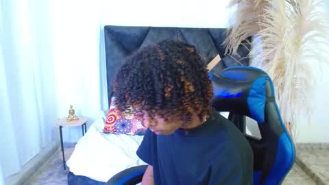 Snapshot of angell18_ chatting on February 2026 09:04:01 PM Angel online show from February 2026 09:04:01 PM