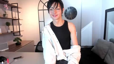 Snapshot of angell__dustt chatting on October 2025 12:35:02 AM Angell Dust online show from October 2025 12:35:02 AM