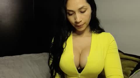  ANGELA ISABELLA  online show from November 2025 12:44:01 AM