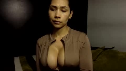  ANGELA ISABELLA  online show from December 2025 08:14:01 PM