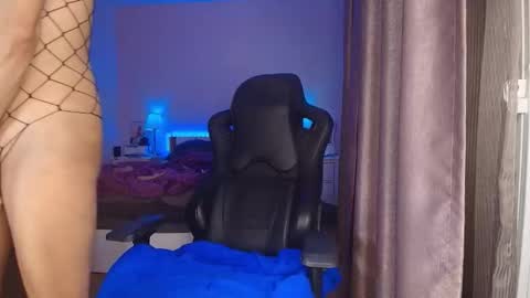 Snapshot of angellarcutie chatting on February 2026 01:59:01 PM Angie online show from February 2026 01:59:01 PM