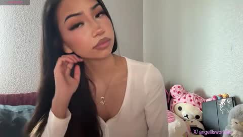 angel online show from January 2026 08:21:02 PM