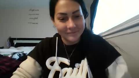 Angel Marie online show from December 2025 05:08:02 PM