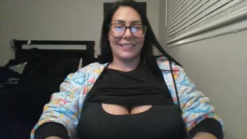 Snapshot of angelmarie7 chatting on April 2026 03:55:01 AM Angel Marie online show from April 2026 03:55:01 AM